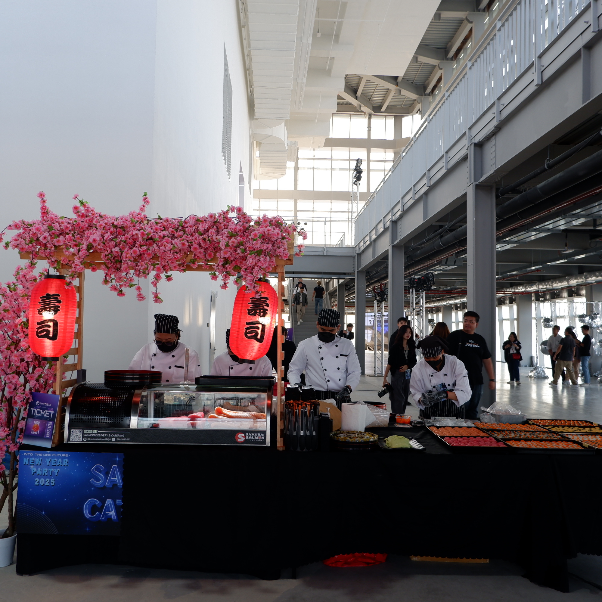 รับจัดเลี้ยงอาหารญี่ปุ่น ซูชิ ซาซิมิ แซลมอน นอกสถานที่ ณ One Bangkok เขตปทุมวัน