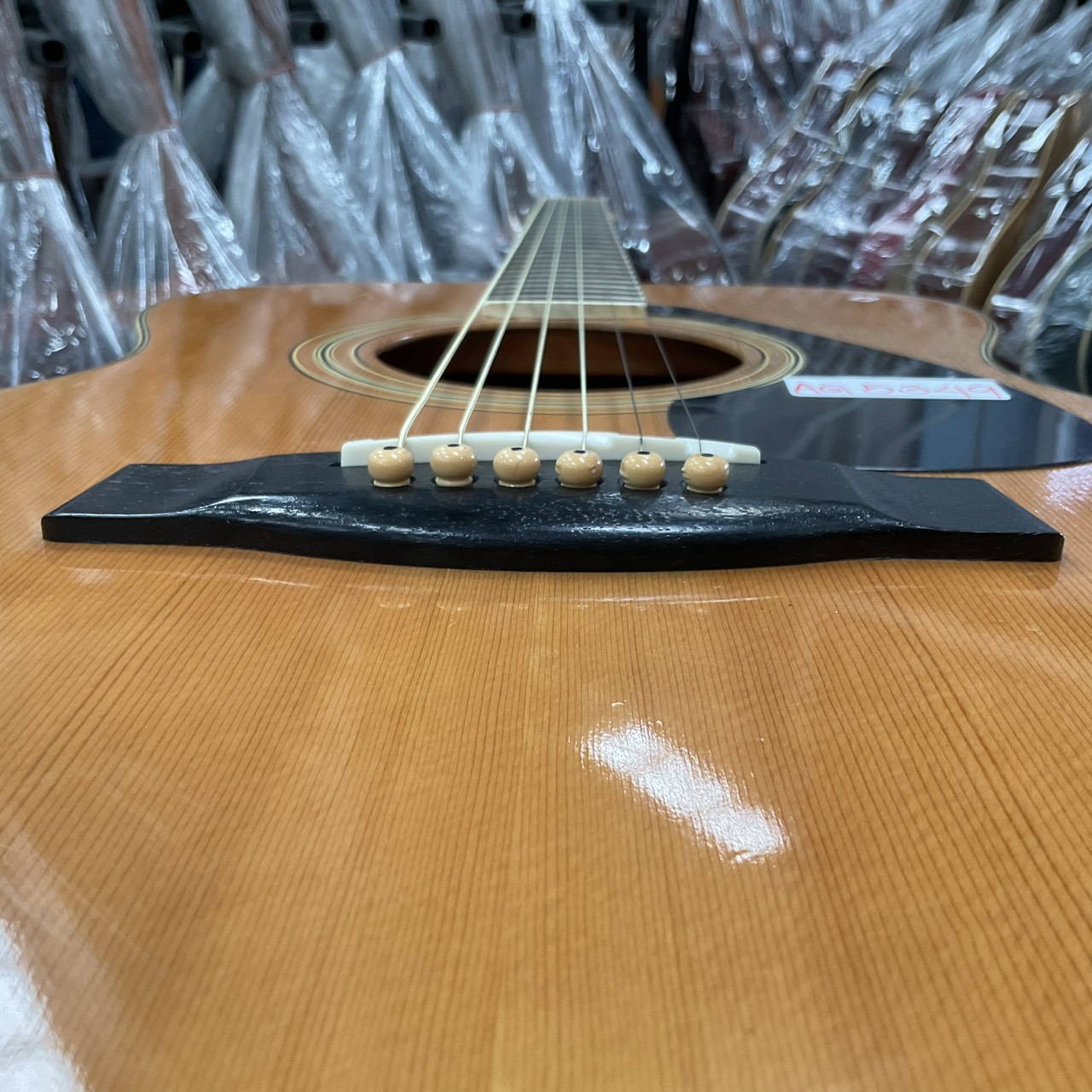 กีต้าร์โปร่ง YAMAHA : FG-202