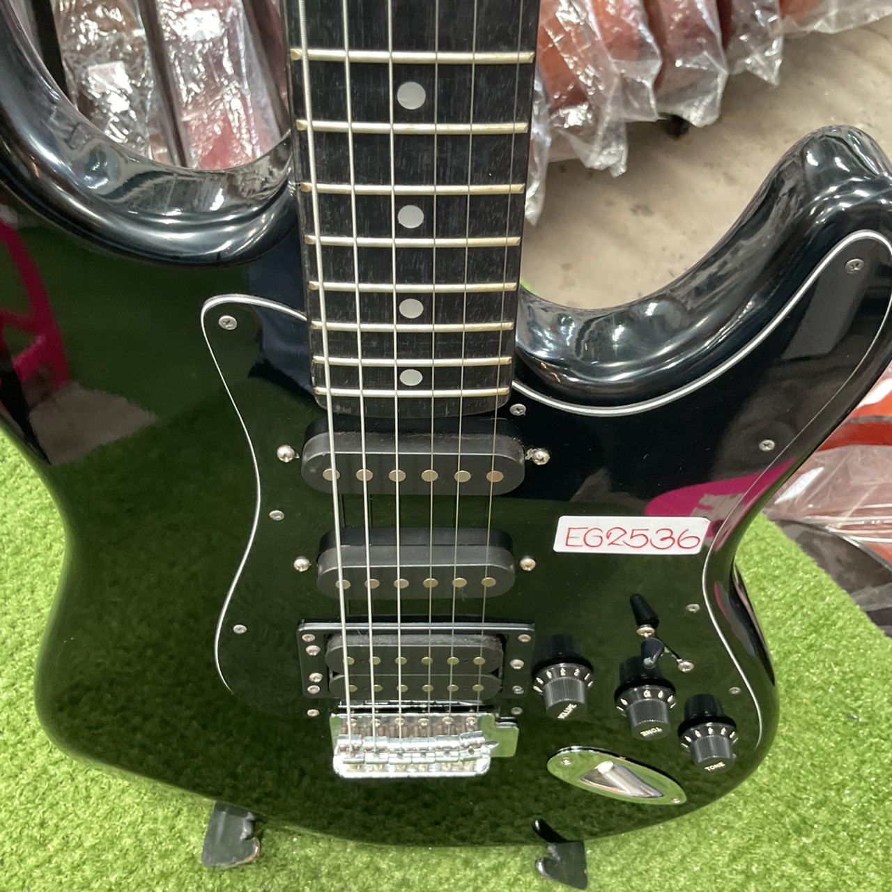 กีต้าร์ไฟฟ้า Tomson