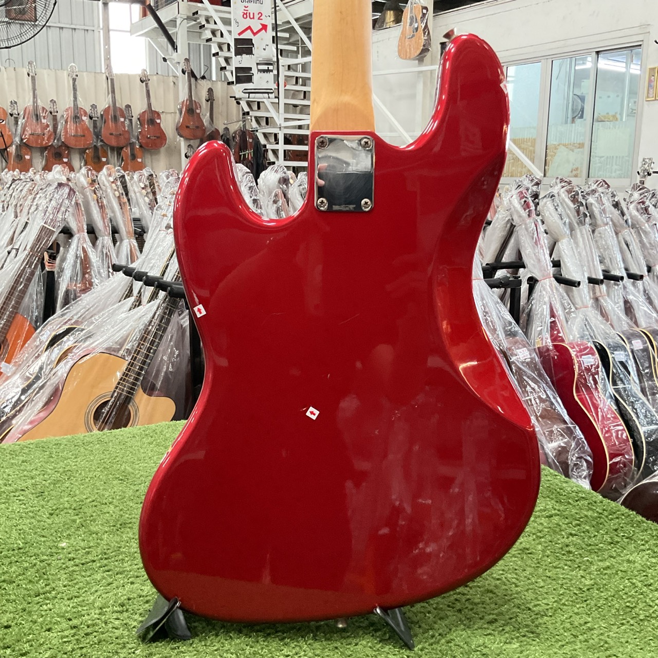 กีต้าร์เบส BUSKER'S