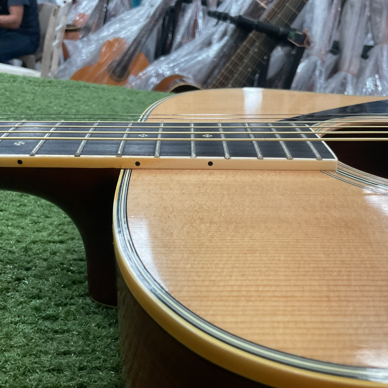 กีต้าร์โปร่ง YAMAHA : FG-252D