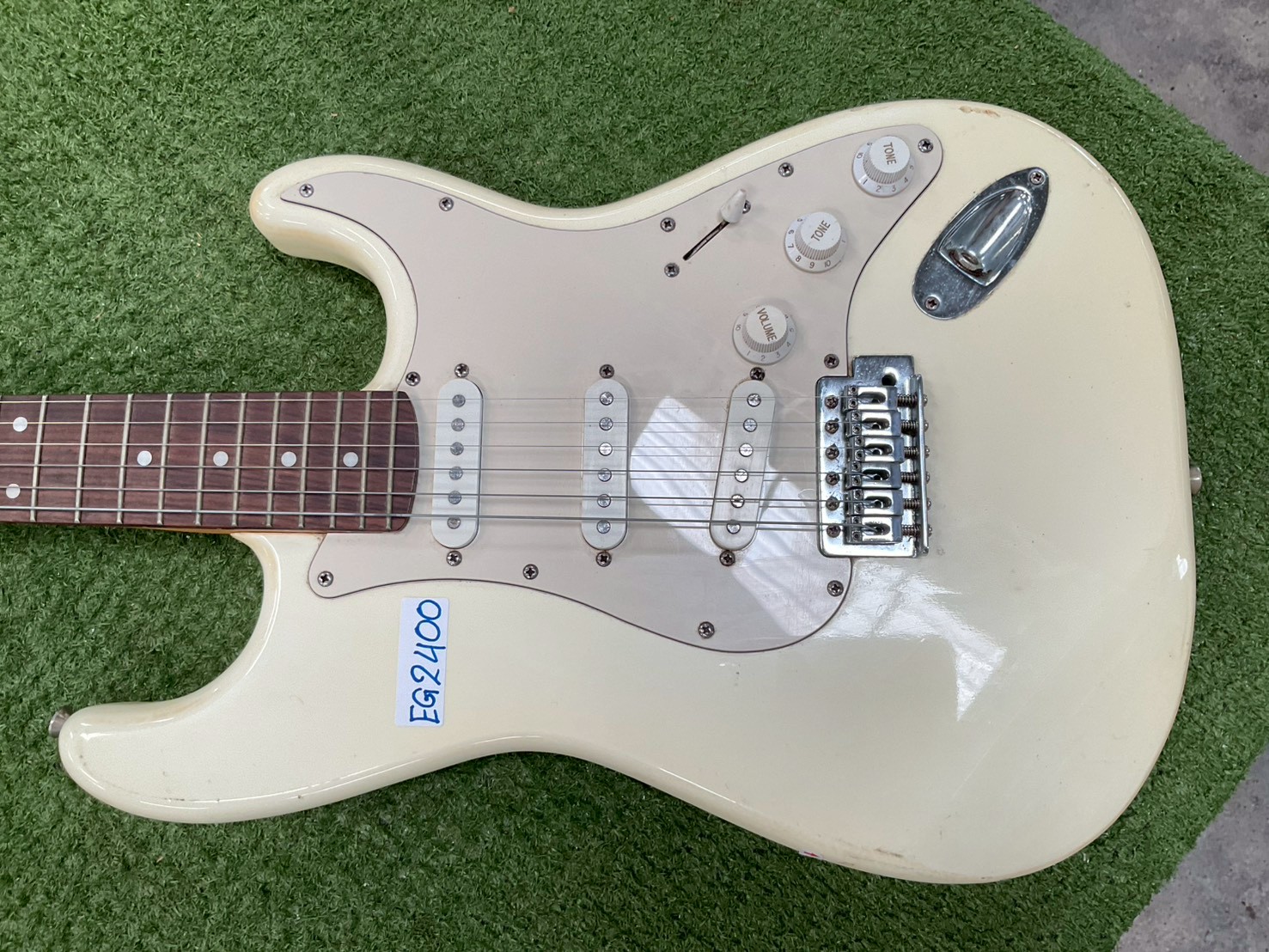 กีต้าร์ไฟฟ้า PhotoGenic