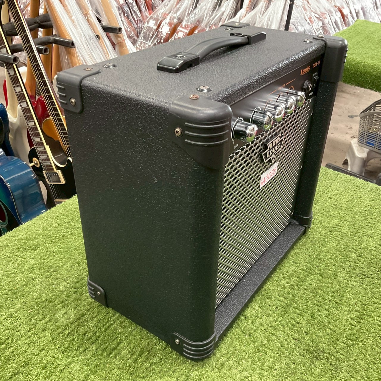 แอมป์กีต้าร์ Louis : LGA-15