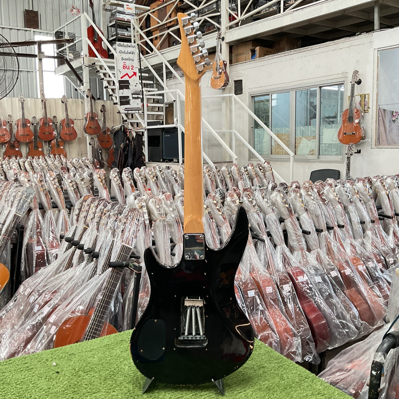 กีต้าร์ไฟฟ้า No Brand