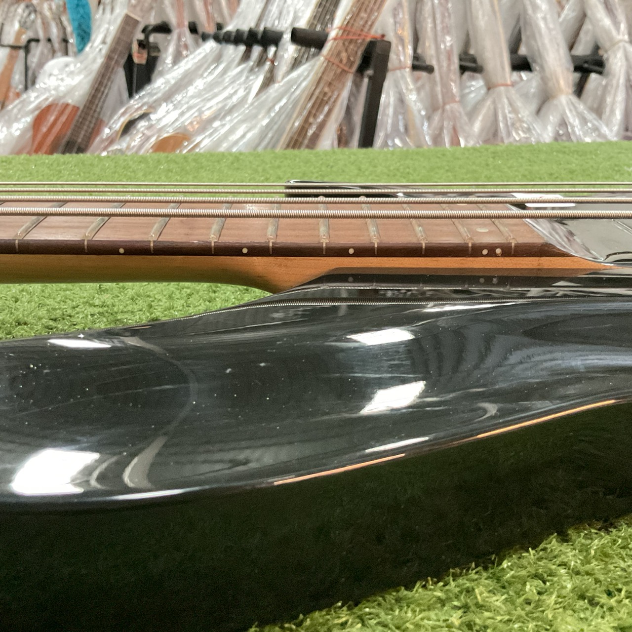 กีต้าร์เบส Aria Pro II