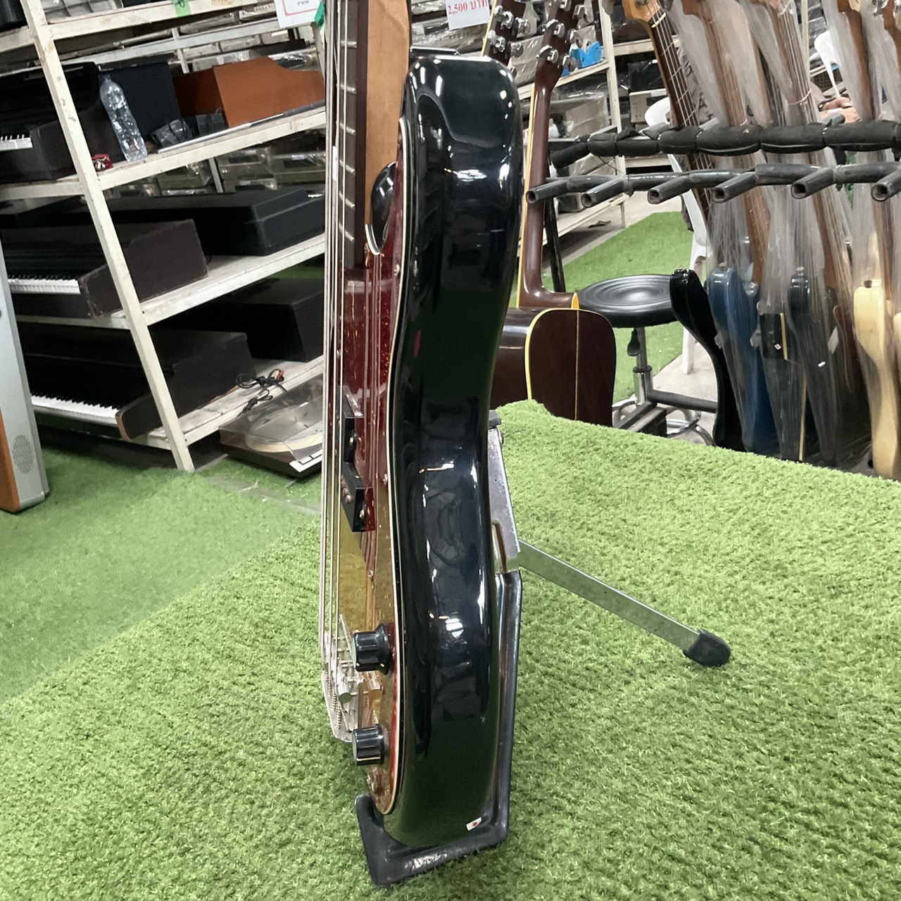 กีต้าร์เบส PhotoGenic