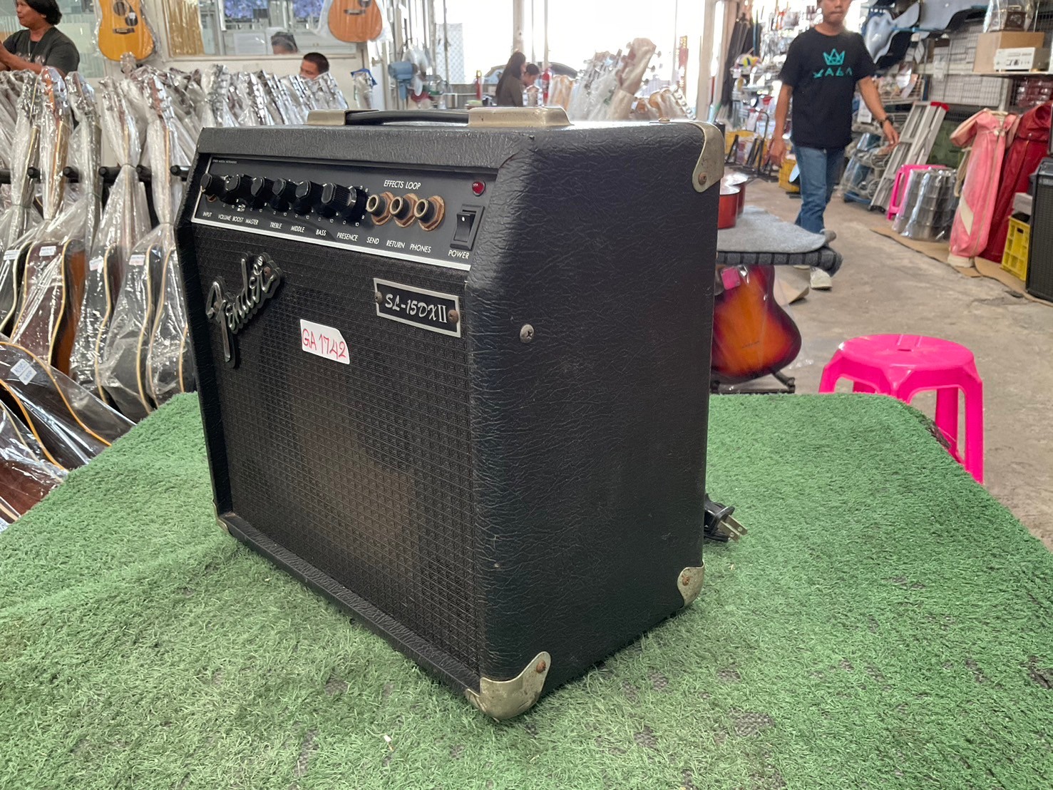 แอมป์กีต้าร์ Fender : SL-15DX II