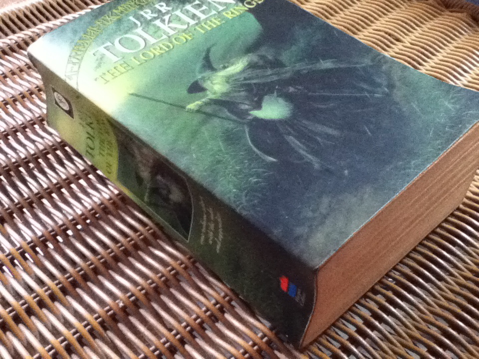 THE LORD OF THE RINGS (one volume edition: The Fellowship of the Ring, The Two Towers and The Return of the King)/ J. R. R. TOLKIEN