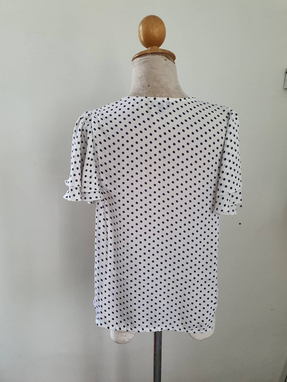 FF05500 เสื้อผ้ามือสอง ชีฟอง ลายจุดน้ำเงิน แบรนด์ F&F
