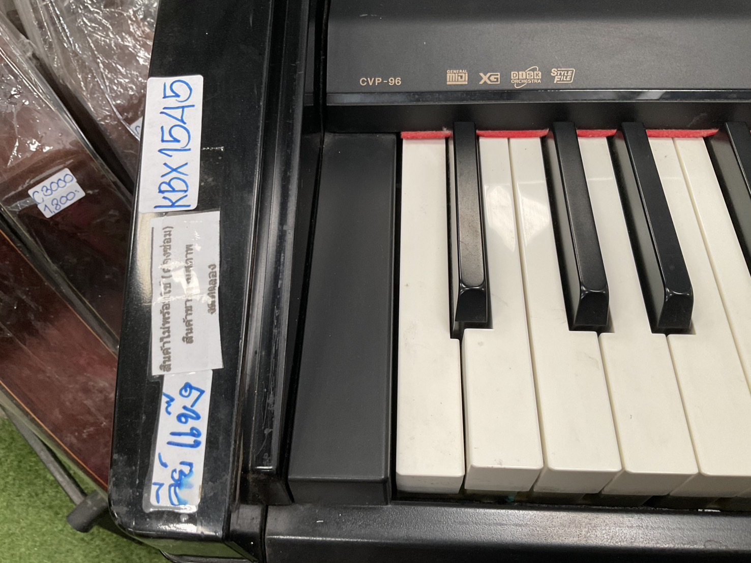 เปียโน YAMAHA : CVP-96 สินค้าไม่พร้อมใช้งาน (ต้องซ่อม)