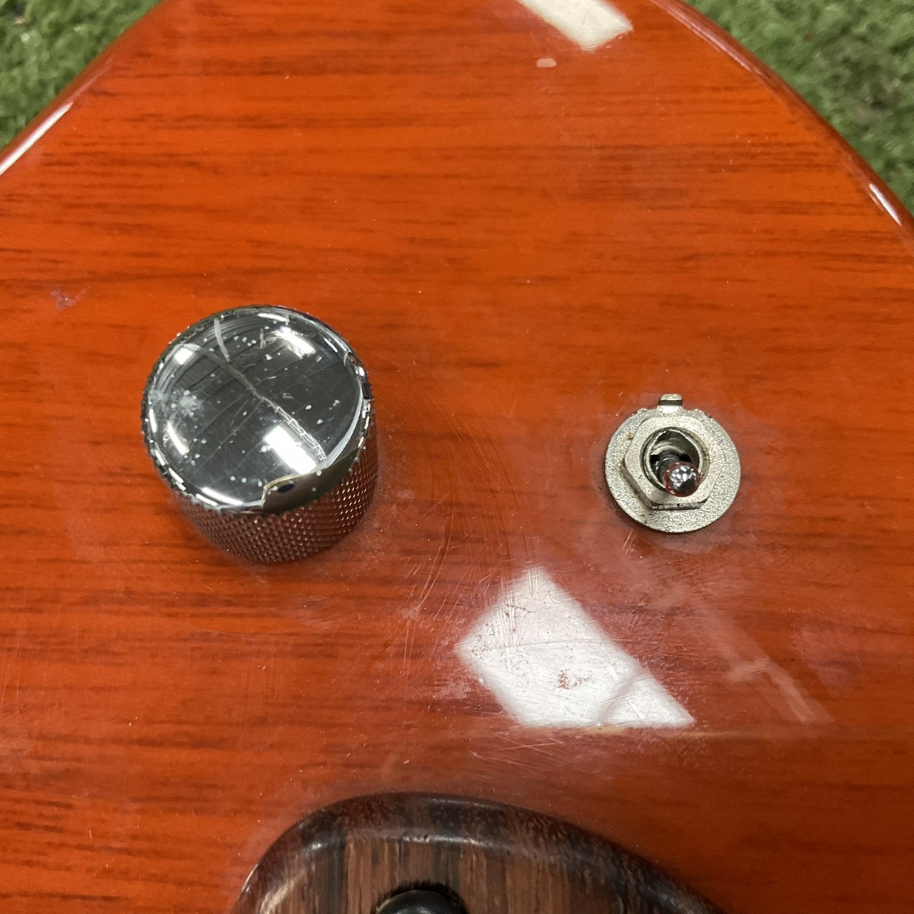 กีต้าร์เบส FERNANDES