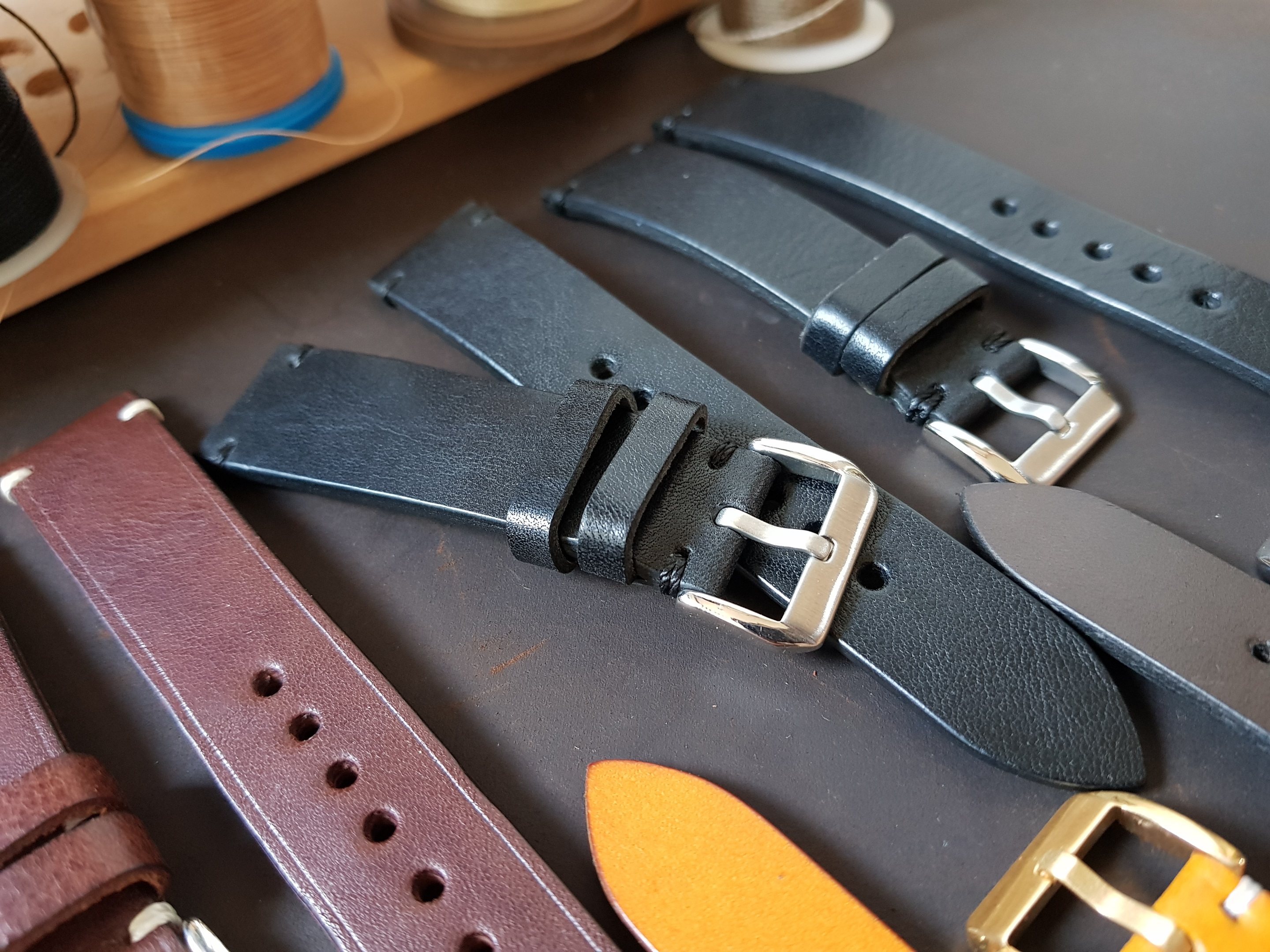 (Pre- Order)Zahalee HandCraft สายนาฬิกาหนังแท้ miminal หนังนำเข้าจากItaly งานหนังHandmade