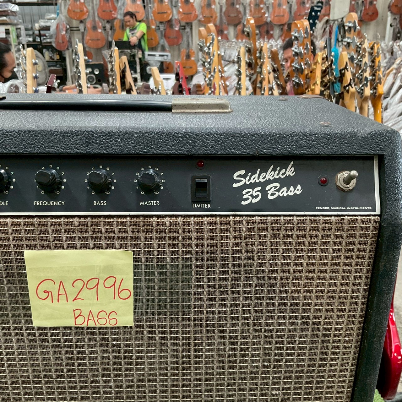 แอมป์เบส Fender : SIDEKICK 35 BASS