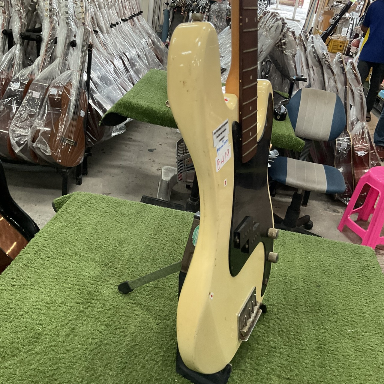 กีต้าร์เบส Birth สินค้าไม่พร้อมใช้งาน (ต้องซ่อม)