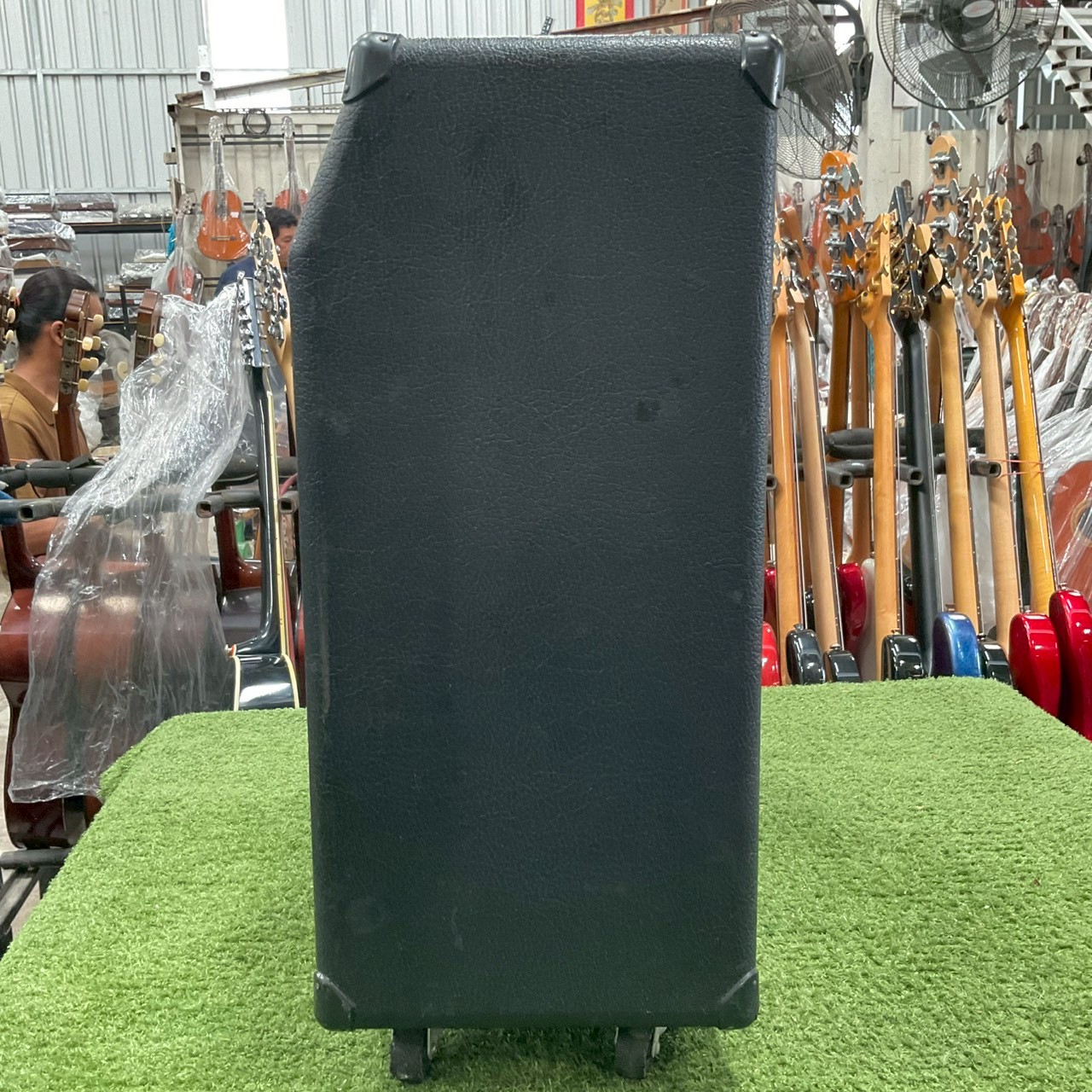 แอมป์กีต้าร์ YAMAHA : J-35