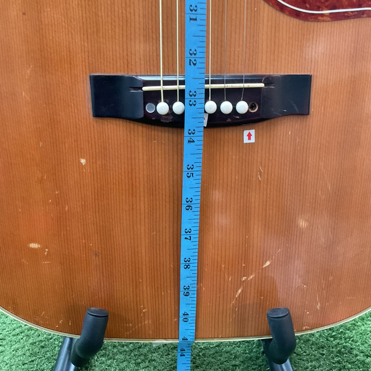 กีต้าร์โปร่ง VICTOR : F180