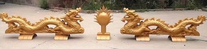 มังกรคู่ร่ายรำบนเวหาเล่นลูกแก้ว เสริมสิริมงคล โชคลาภ ประดับบนหลังคาบ้าน อาคาร สันประตู หัวประตูอาคาร อุปกรณ์ตกแต่ง 双龙戏珠屋顶双龙戏珠 Double Dragons Dancing in the Sky Playing Crystal Balls to Bring Good Fortune