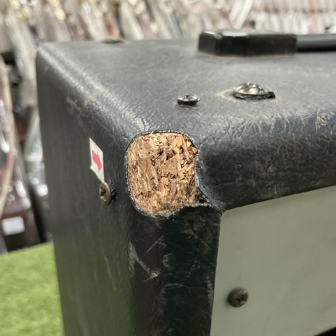 แอมป์กีต้าร์ YAMAHA : F-20