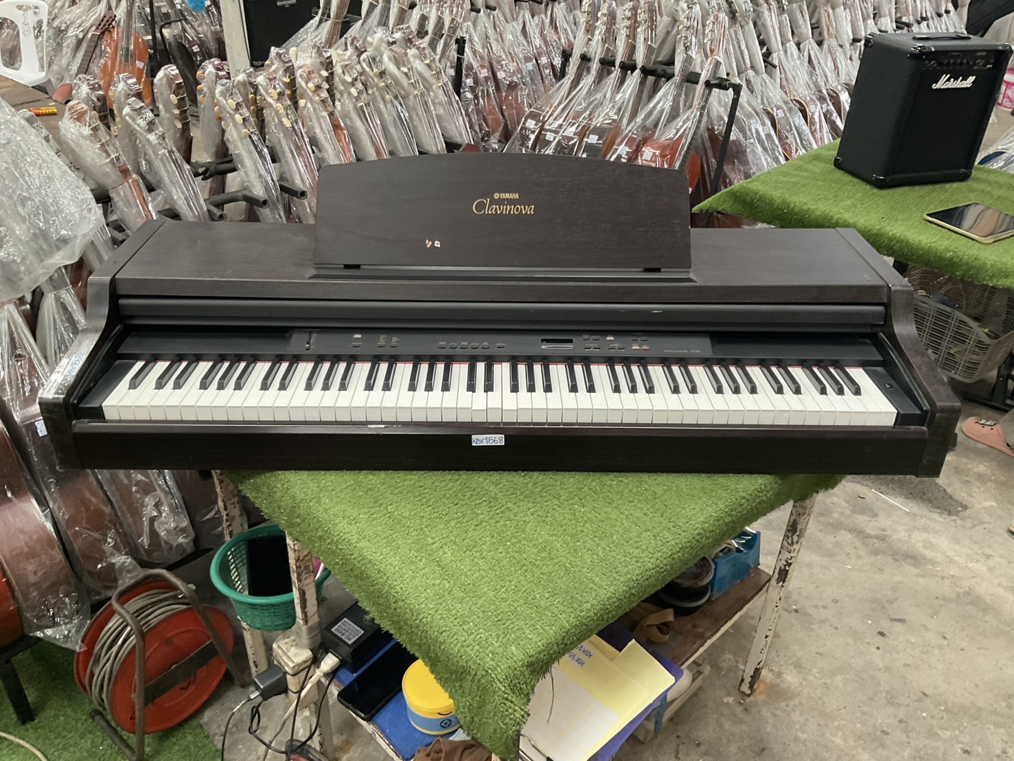 เปียโน YAMAHA : CLP-820 สินค้าไม่พร้อมใช้งาน (ต้องซ่อม)