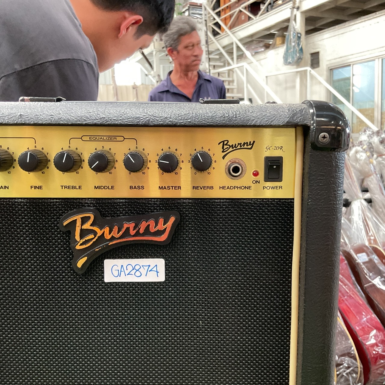 แอมป์กีต้าร์ Burny : GC-20R