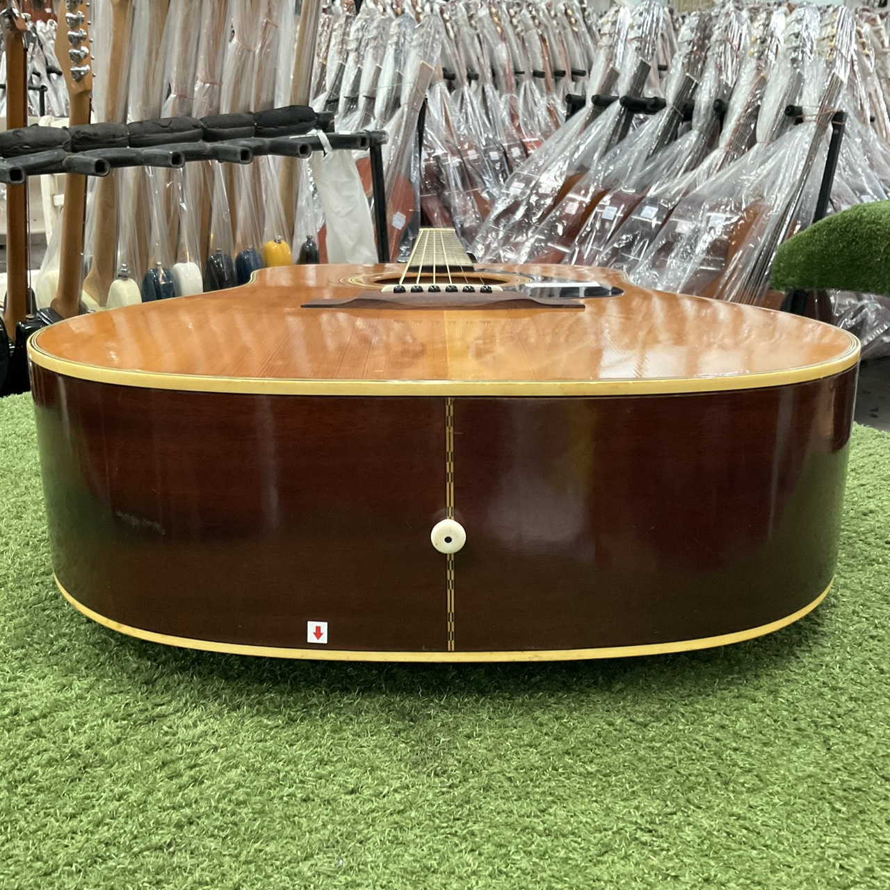 กีต้าร์โปร่ง YAMAHA : FG-151