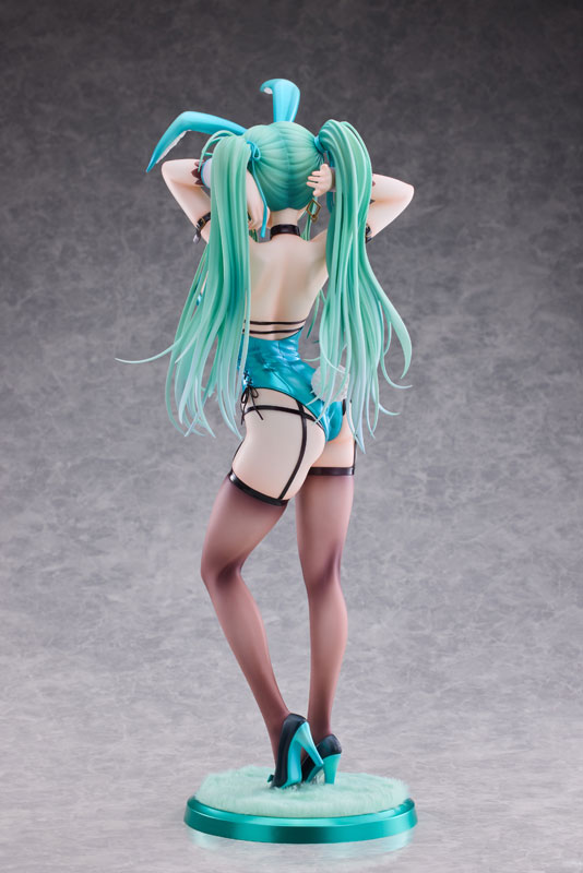 [Bonus] Green Twin Tail Bunny-chan 1/4 Complete Figure(Pre-order)