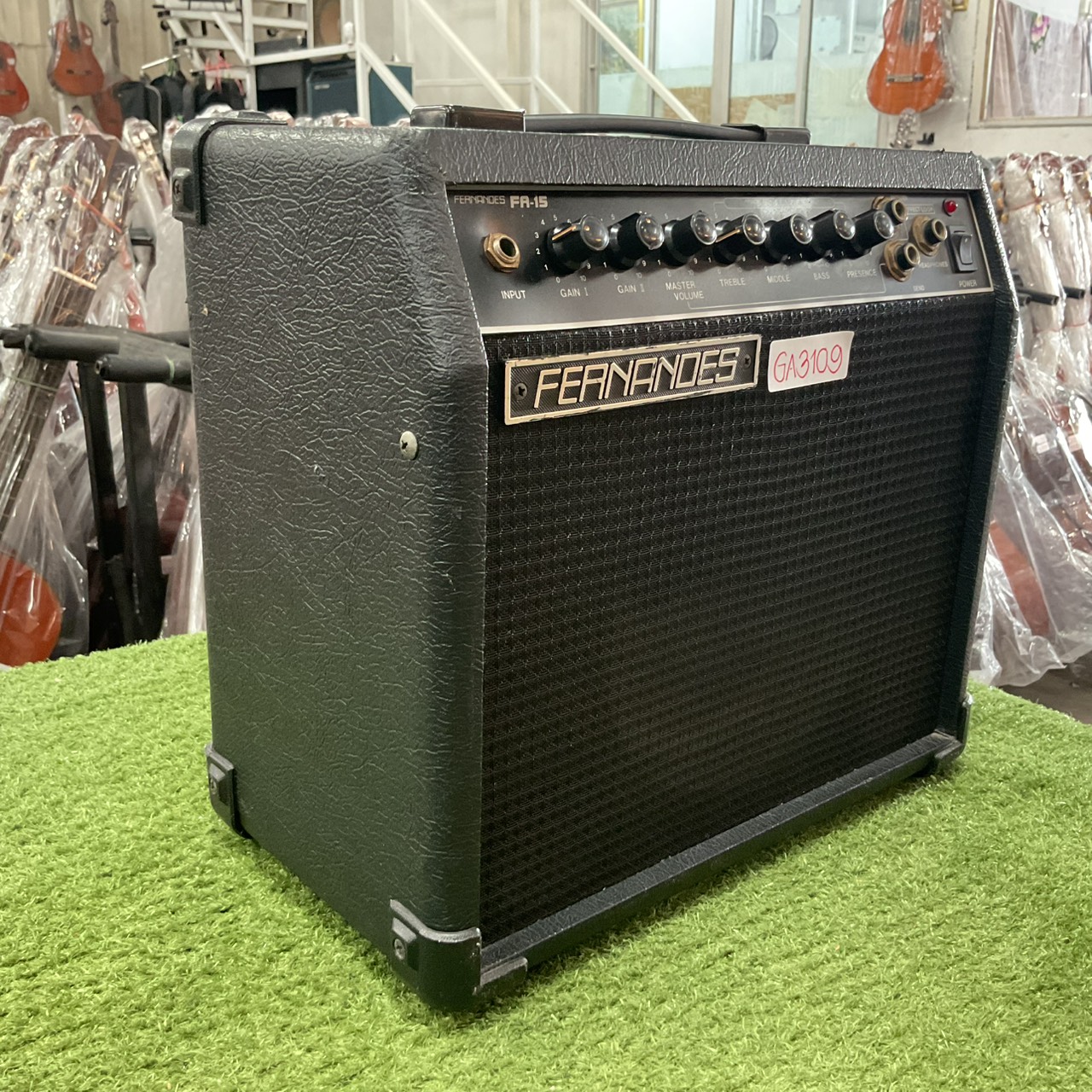 แอมป์กีต้าร์ FERNANDES : FA-15