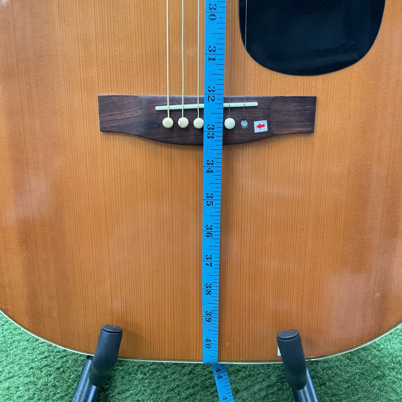 กีต้าร์โปร่ง Phenix : W130