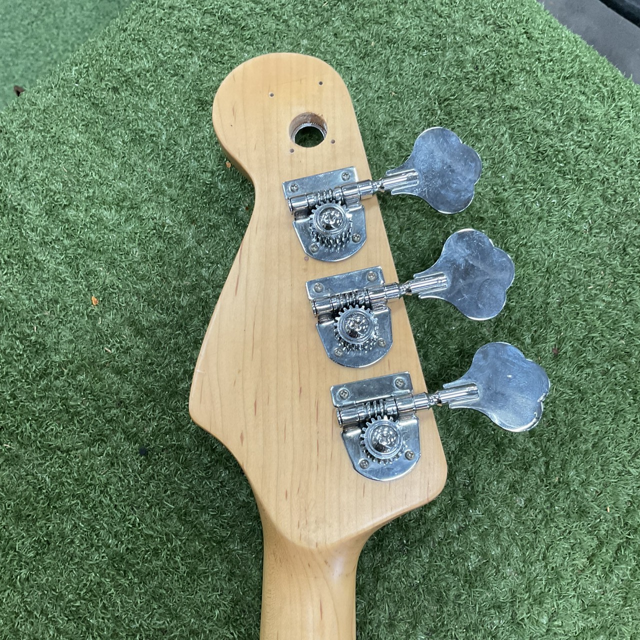 กีต้าร์เบส PhotoGenic สินค้าไม่พร้อมใช้งาน (ต้องซ่อม)