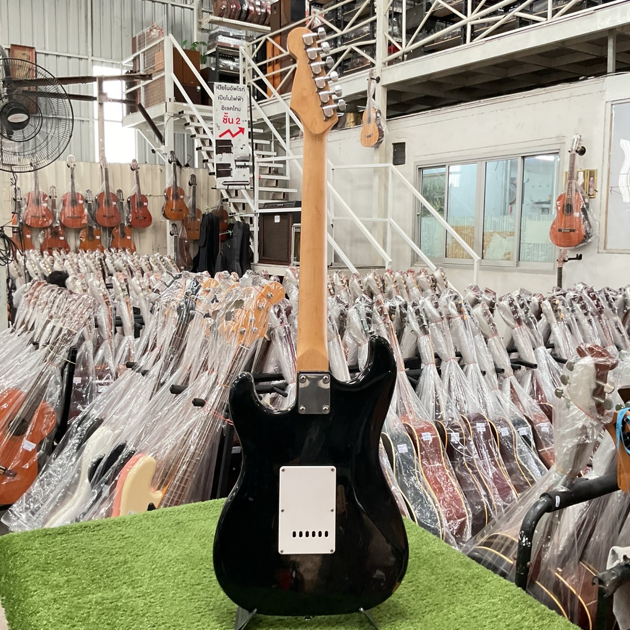 กีต้าร์ไฟฟ้า VANGUAR