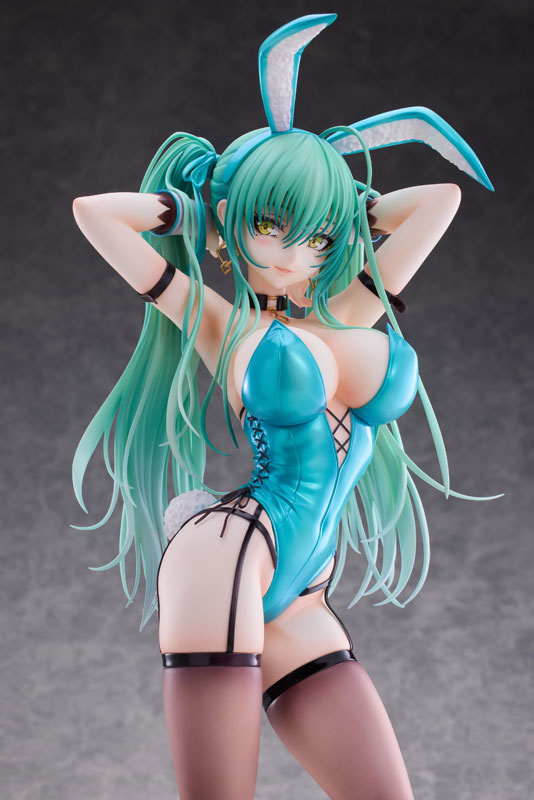 [Bonus] Green Twin Tail Bunny-chan 1/4 Complete Figure(Pre-order)
