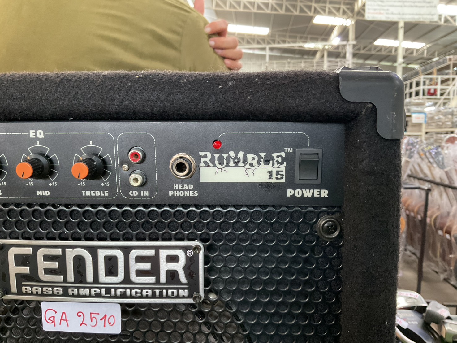 แอมป์เบส FENDER : RUMBLE 15