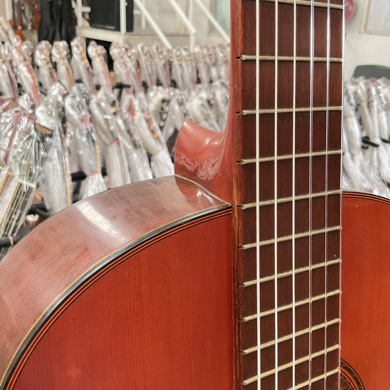 กีต้าร์คลาสสิค YAMAHA : G-70D
