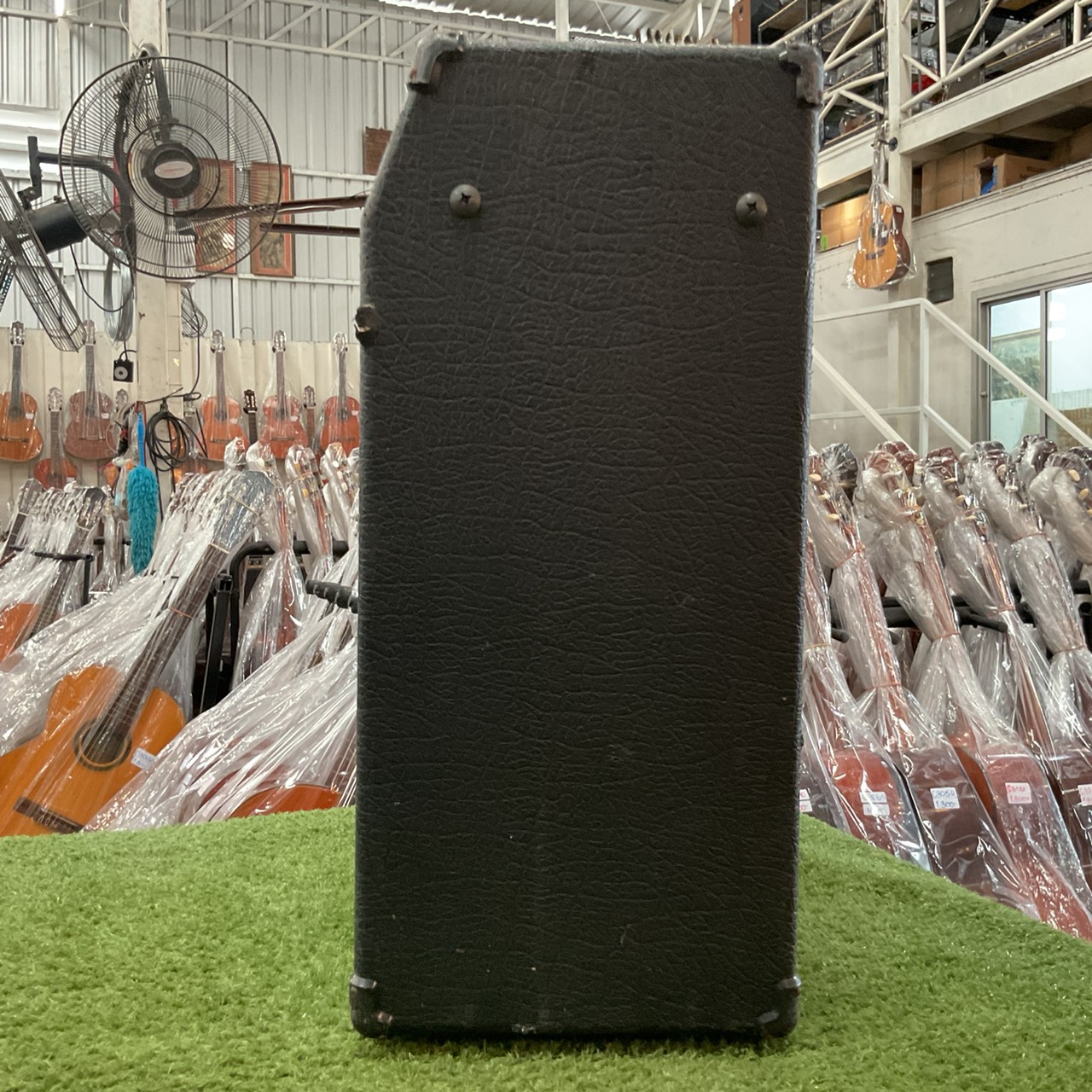 แอมป์กีต้าร์ Roland : GA-20