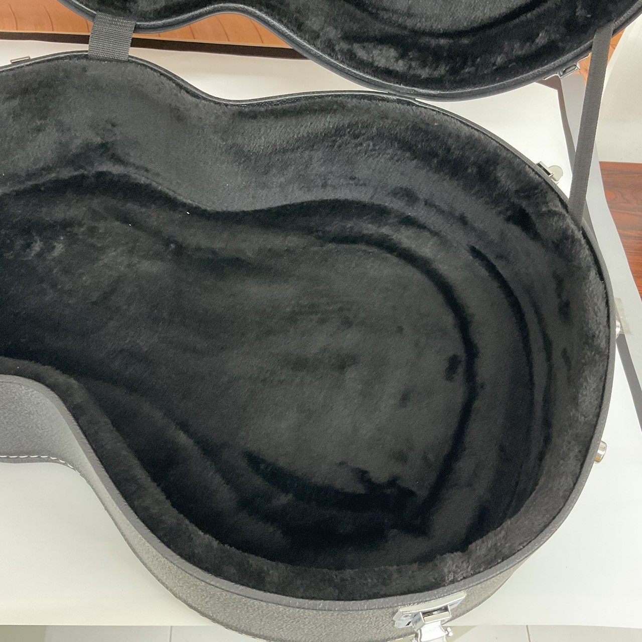 กล่องเคสกีต้าร์โปร่ง (SIZE จัมโบ้)