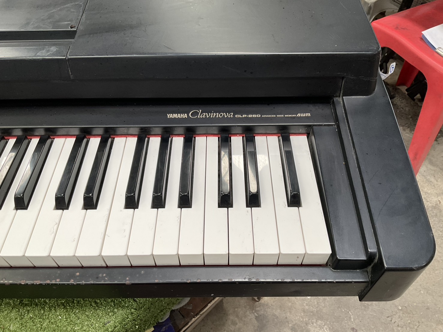 เปียโน YAMAHA : Clavinova CLP-260 สินค้าไม่พร้อมใช้งาน (ต้องซ่อม)