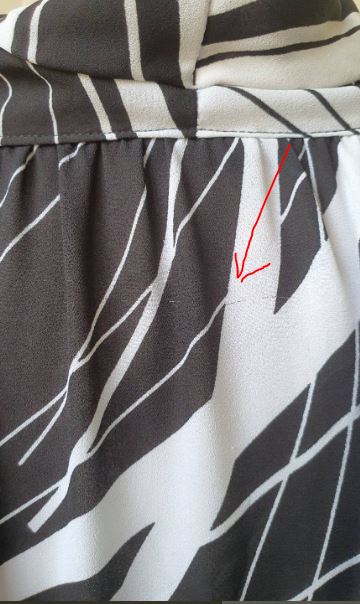 หมดค่ะ FF04427 เสื้อผ้ามือสอง ชีฟอง ลายขาวดำ แบรนด์ WORTHINGTON อก free-55 นิ้ว