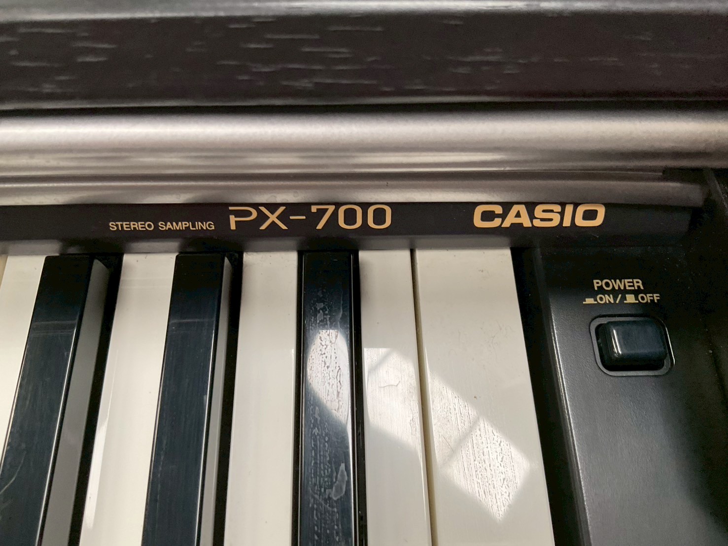 เปียโน CASIO : PX-700 สินค้าไม่พร้อมใช้งาน (ต้องซ่อม)