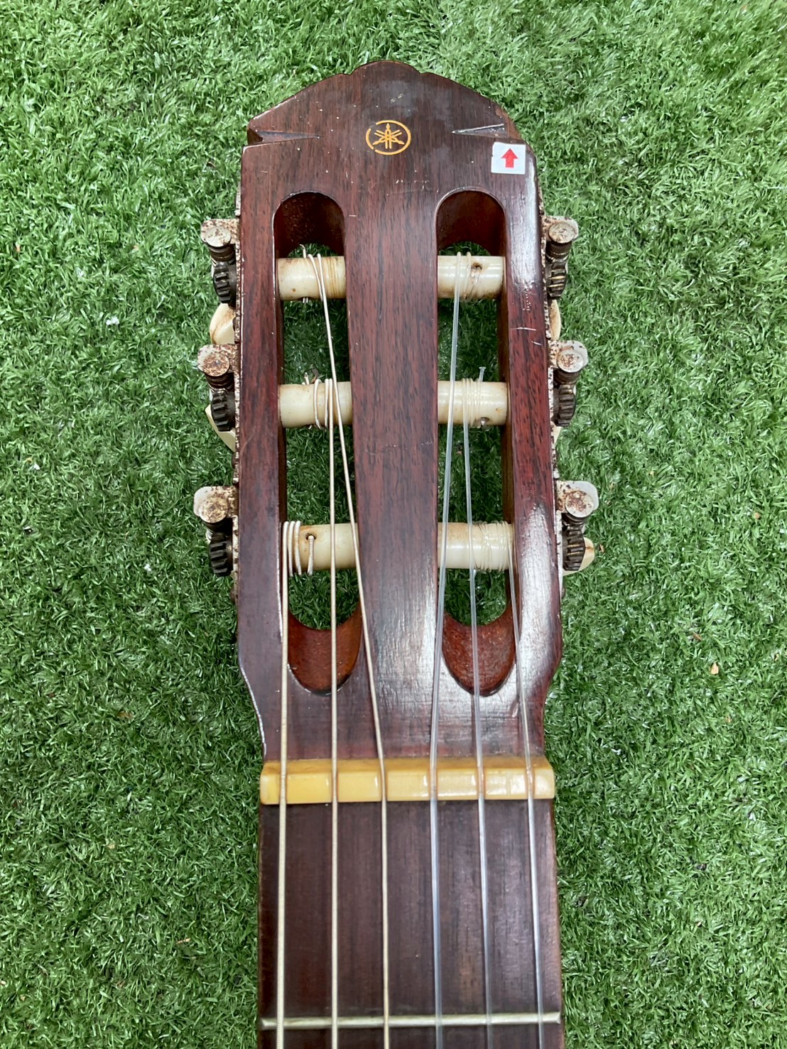 กีต้าร์คลาสสิค YAMAHA : G-70D
