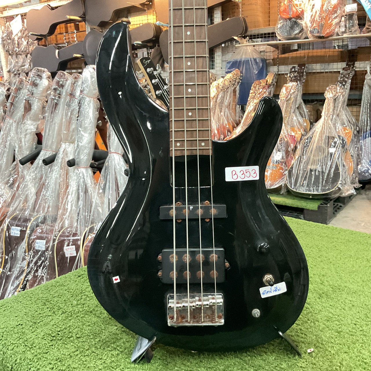 กีต้าร์เบส Aria Pro II