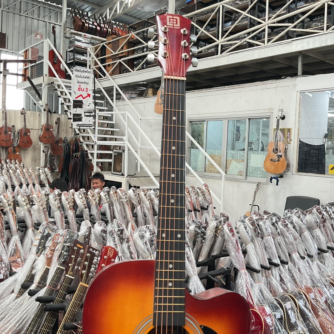 กีต้าร์โปร่ง ONE STEP