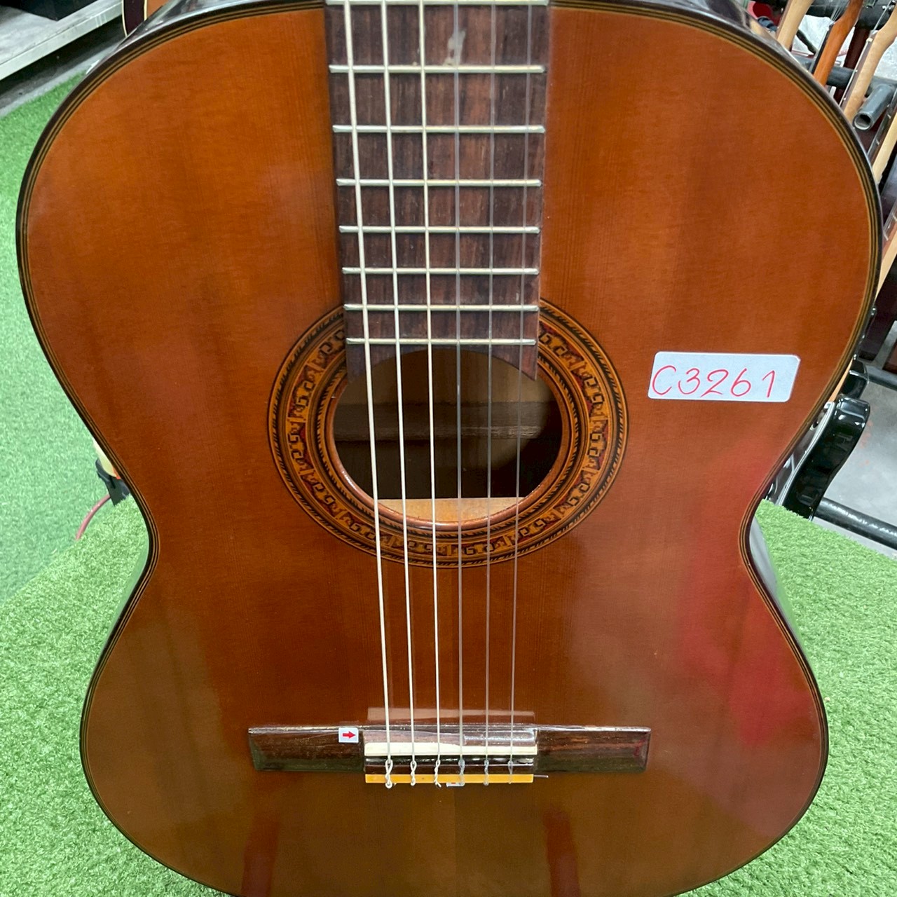 กีต้าร์คลาสสิค Zen-on Gut : No.60