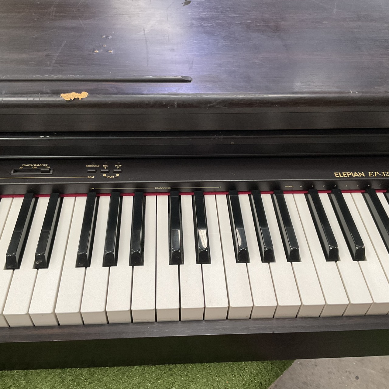 เปียโน COLUMBIA : EP-320 สินค้าไม่พร้อมใช้งาน (ต้องซ่อม)