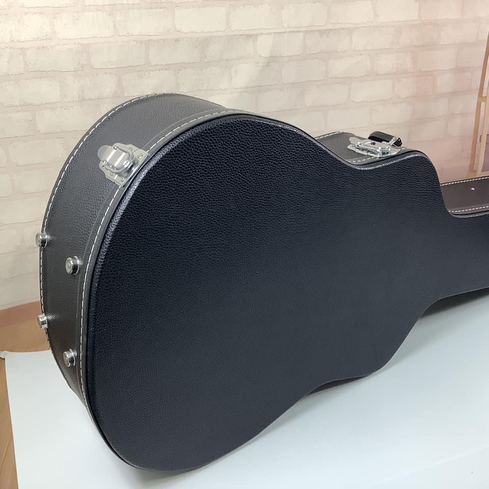 กล่องเคสกีต้าร์โปร่ง