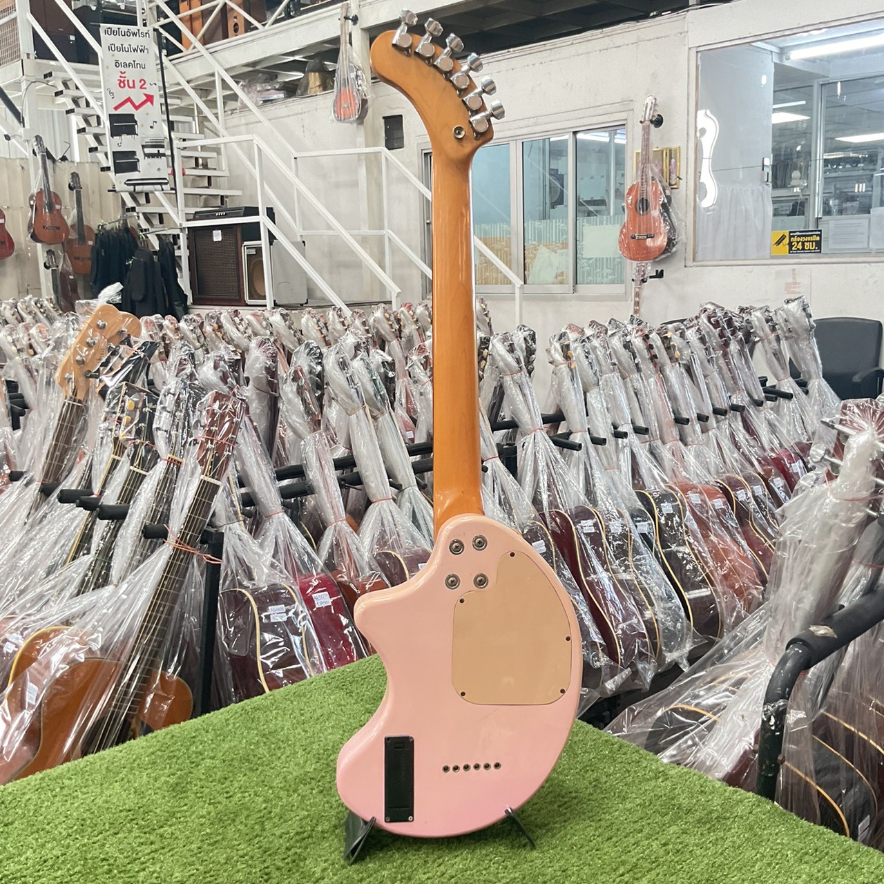 กีต้าร์ไฟฟ้า FERNANDES