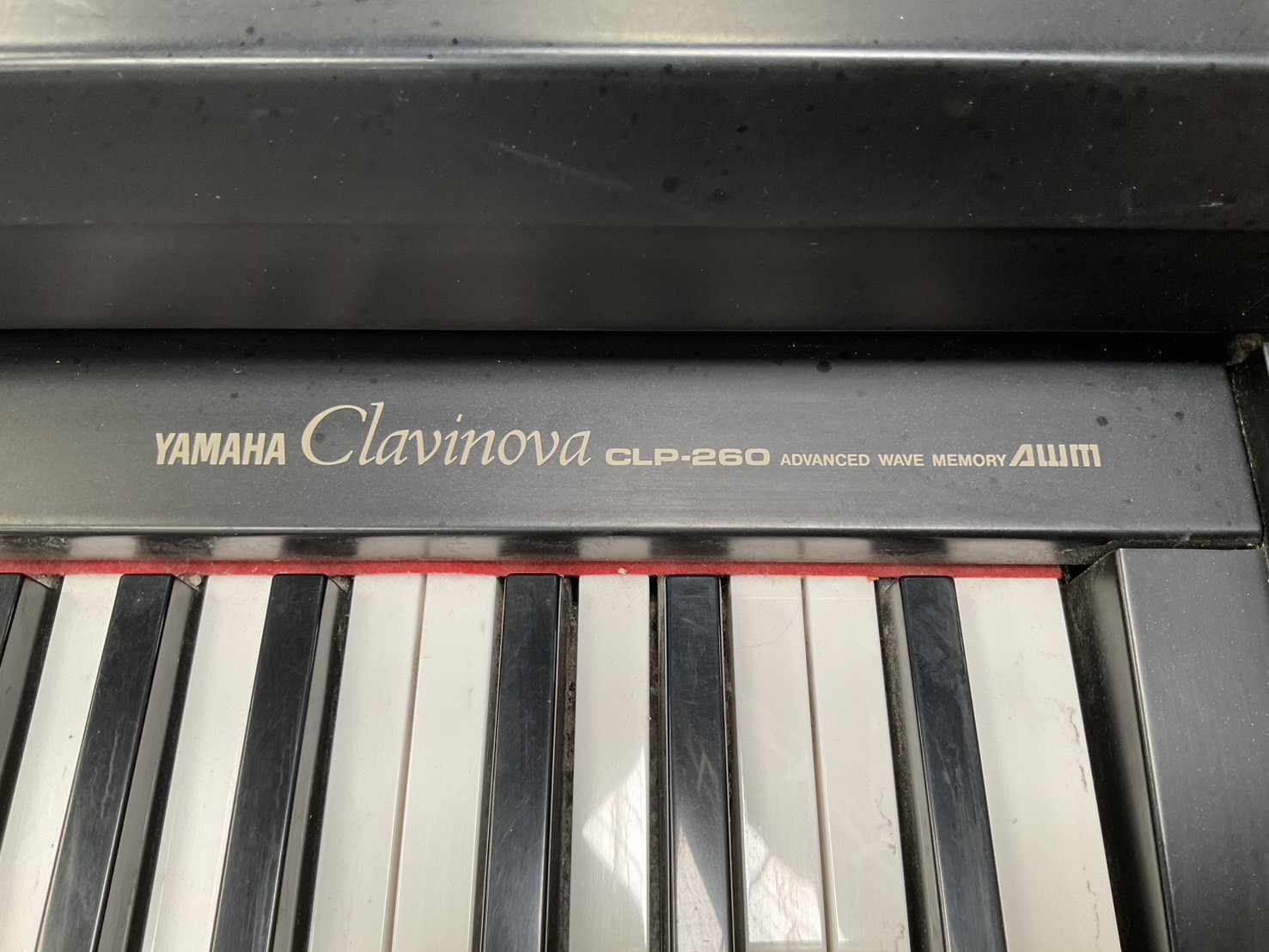 เปียโน YAMAHA : Clavinova CLP-260 สินค้าไม่พร้อมใช้งาน (ต้องซ่อม)