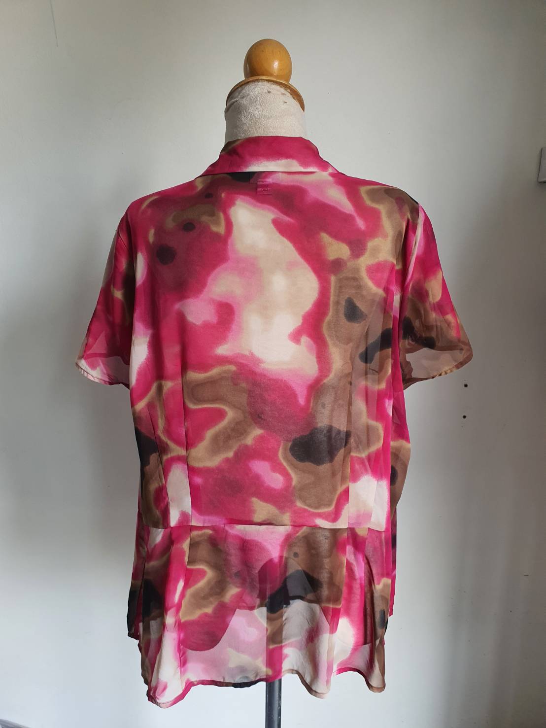 FF05315 เสื้อผ้ามือสอง ชีฟอง สีชมพูลาย แบรนด์ WORTHINGTON อก free-48 นิ้ว