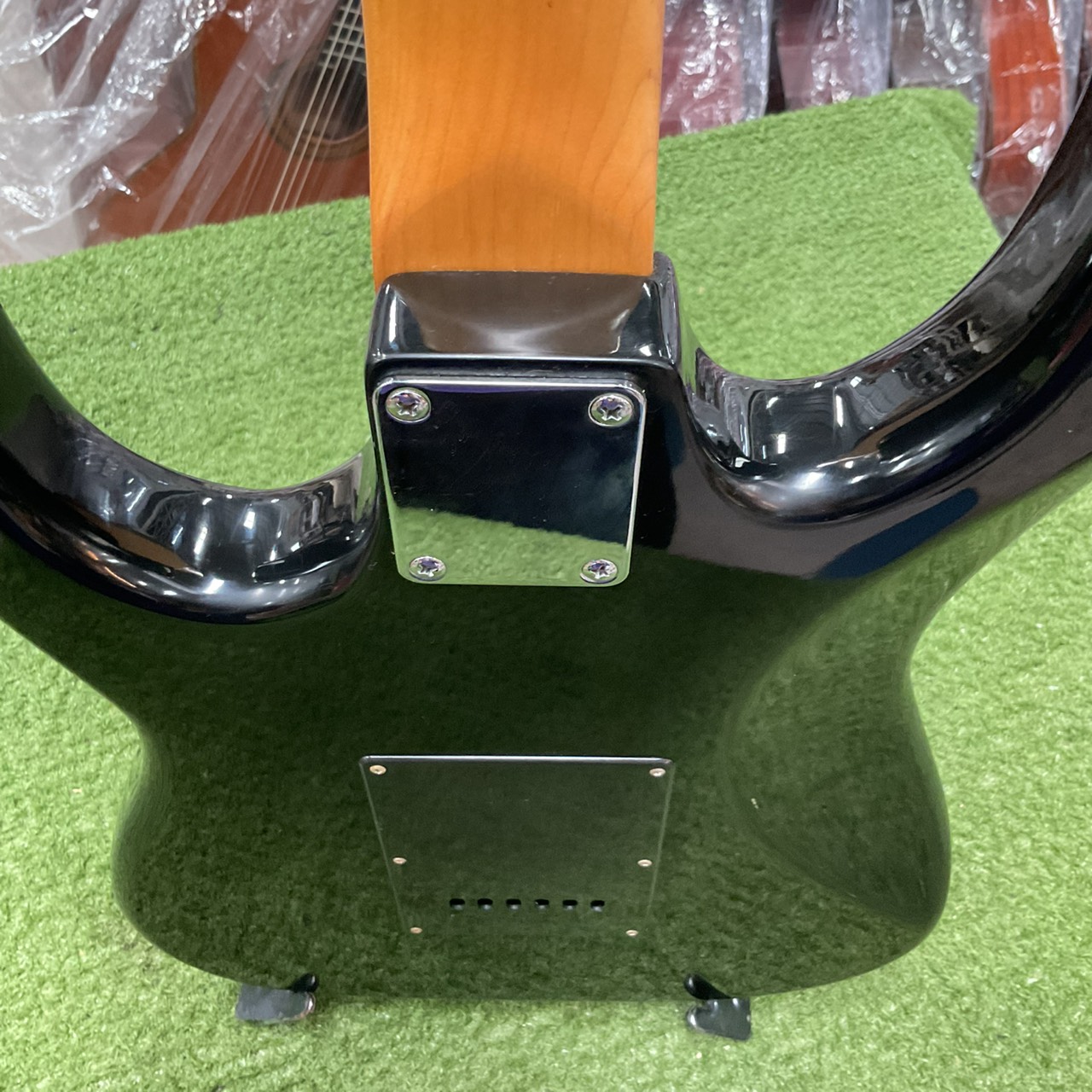 กีต้าร์ไฟฟ้า PRO Session by R.H.SOUND