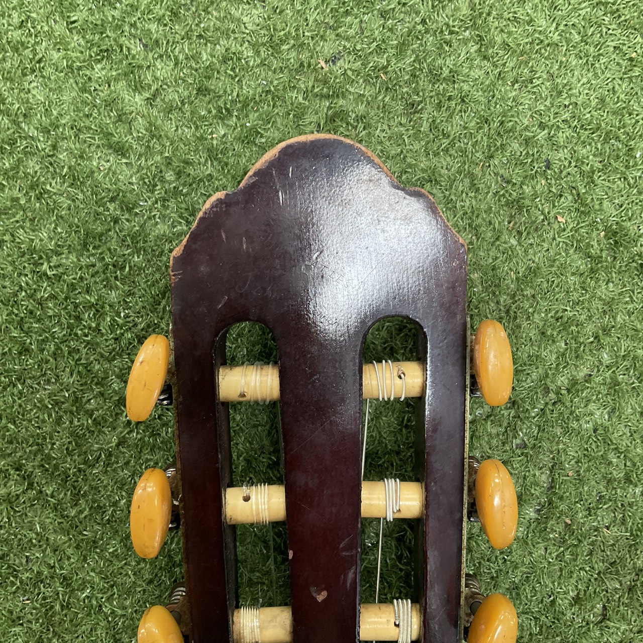 กีต้าร์คลาสสิค PIRLES