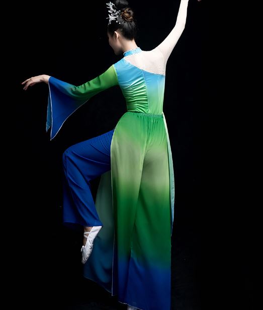 2019 ชุดสตรีสำหรับการแสดงฟ้อนรำร่มจีน 2019新款古典演出服飘逸广场舞扇子舞套 2019 New Classical Chinese Elegant Square Fan Dance Costume